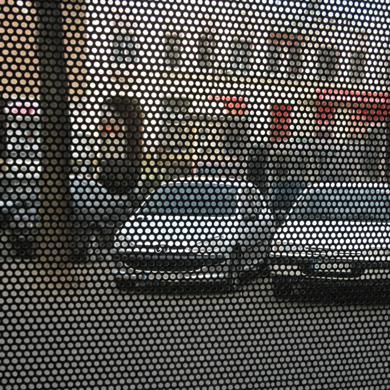 مش یووی - تصویر 2
